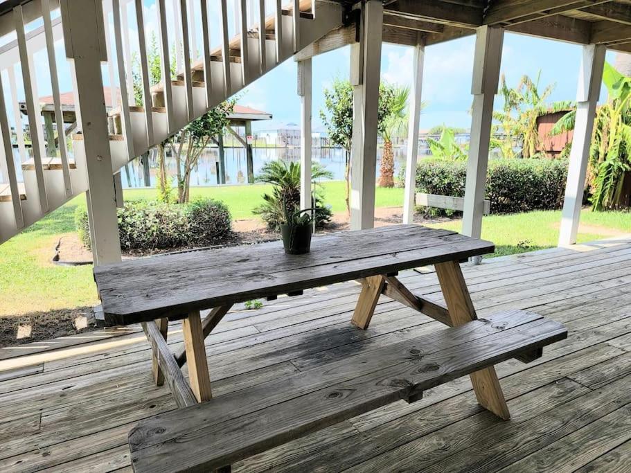 Paradise Lagoon*bayhouse Fishing*beach*dogfriendly Villa